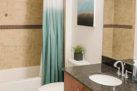 Купить кондоминиум в Майами, Флорида 2 спальни, 108.51м2, № 1952298 - фото 9