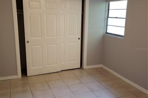 Villa ou maison à louer à Tampa, Floride: 3 chambres, 89.56 m2 № 1878175 - photo 5