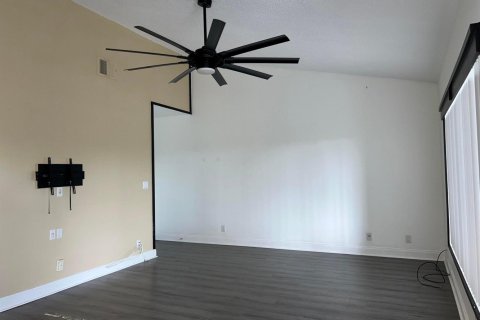 Condo in Boynton Beach, Florida, 2 bedrooms  № 2250068 - photo 6