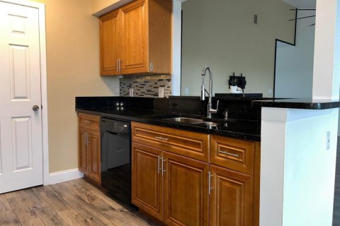 Condo in Boynton Beach, Florida, 2 bedrooms  № 2250068 - photo 2