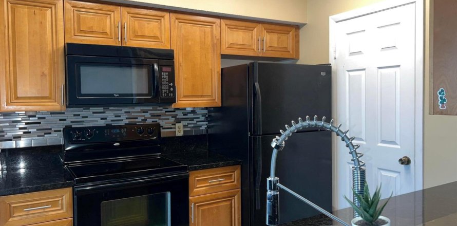 Condo in Boynton Beach, Florida, 2 bedrooms  № 2250068