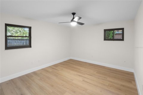 Villa ou maison à vendre à Largo, Floride: 3 chambres, 127.65 m2 № 2418597 - photo 24