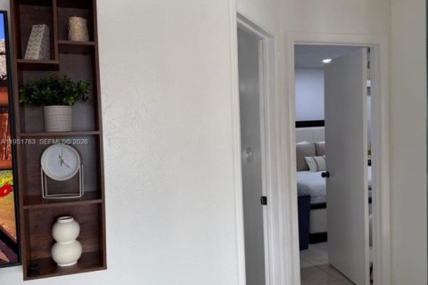 Снять в аренду виллу или дом в Пемброк-Пайнс, Флорида 2 спальни, 104.98м2, № 2006274 - фото 24