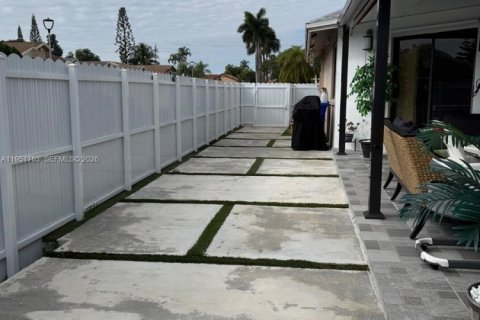 Снять в аренду виллу или дом в Пемброк-Пайнс, Флорида 2 спальни, 104.98м2, № 2006274 - фото 8