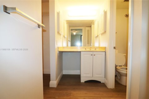 Condominio en alquiler en Fort Lauderdale, Florida, 1 dormitorio, 83.61 m2 № 2029376 - foto 14