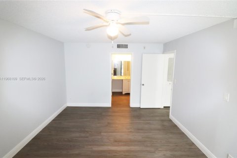 Condominio en alquiler en Fort Lauderdale, Florida, 1 dormitorio, 83.61 m2 № 2029376 - foto 13
