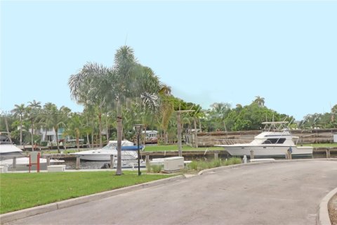 Condominio en alquiler en Fort Lauderdale, Florida, 1 dormitorio, 83.61 m2 № 2029376 - foto 26