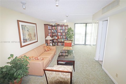 Condominio en alquiler en Fort Lauderdale, Florida, 1 dormitorio, 83.61 m2 № 2029376 - foto 24