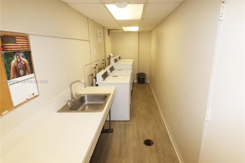 Condominio en alquiler en Fort Lauderdale, Florida, 1 dormitorio, 83.61 m2 № 2029376 - foto 21