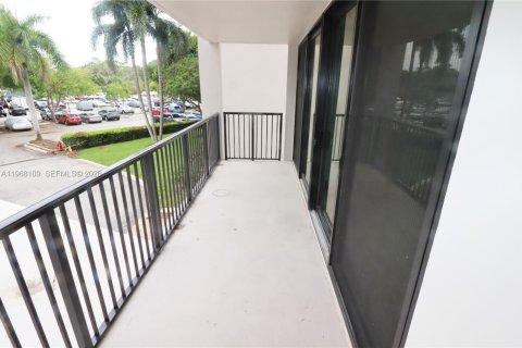 Condominio en alquiler en Fort Lauderdale, Florida, 1 dormitorio, 83.61 m2 № 2029376 - foto 18