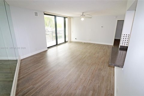 Condominio en alquiler en Fort Lauderdale, Florida, 1 dormitorio, 83.61 m2 № 2029376 - foto 5