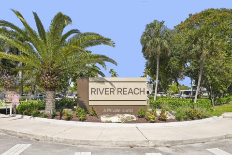 Condominio en alquiler en Fort Lauderdale, Florida, 1 dormitorio, 83.61 m2 № 2029376 - foto 2