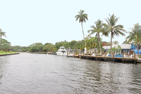 Condominio en alquiler en Fort Lauderdale, Florida, 1 dormitorio, 83.61 m2 № 2029376 - foto 28