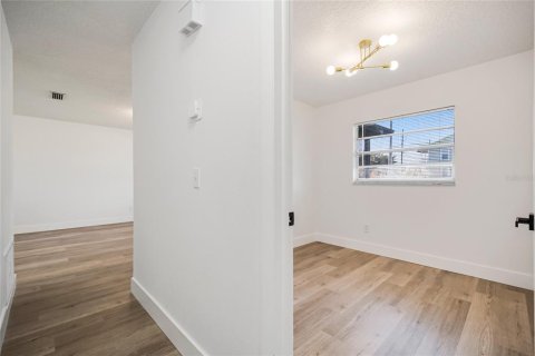Casa en venta en Kissimmee, Florida, 3 dormitorios, 104.61 m2 № 2306626 - foto 24