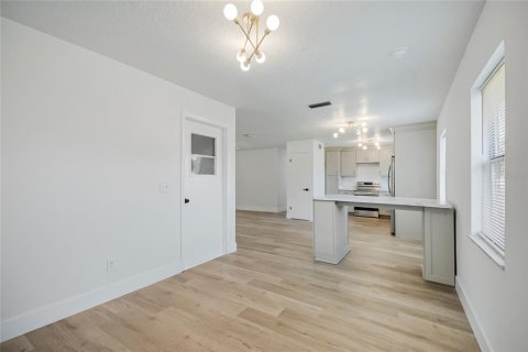 Casa en venta en Kissimmee, Florida, 3 dormitorios, 104.61 m2 № 2306626 - foto 22