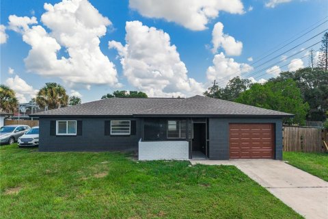 House in Kissimmee, Florida 3 bedrooms, 104.61 sq.m. № 2306626
