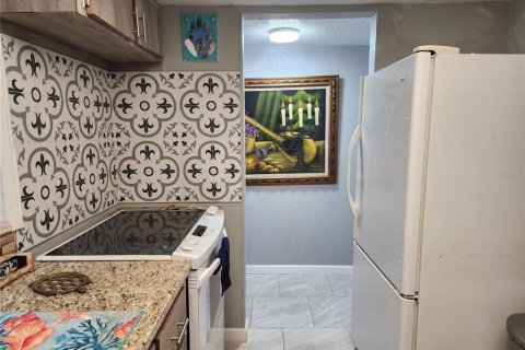 Condominio en venta en Daytona Beach, Florida, 2 dormitorios, 87.79 m2 № 1718126 - foto 12