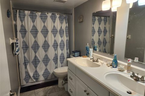 Condominio en venta en Daytona Beach, Florida, 2 dormitorios, 87.79 m2 № 1718126 - foto 9