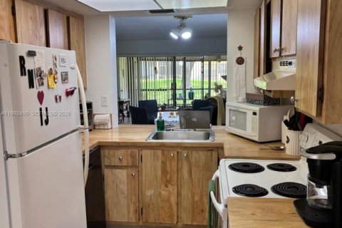 Copropriété à vendre à Deerfield Beach, Floride: 2 chambres, 106.84 m2 № 2063005 - photo 4