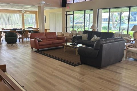 Copropriété à vendre à Deerfield Beach, Floride: 2 chambres, 106.84 m2 № 2063005 - photo 18