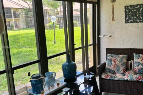 Copropriété à vendre à Deerfield Beach, Floride: 2 chambres, 106.84 m2 № 2063005 - photo 20