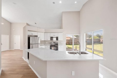Villa ou maison à vendre à Orlando, Floride: 4 chambres, 187.48 m2 № 2147717 - photo 7