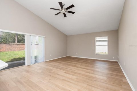 Villa ou maison à vendre à Orlando, Floride: 4 chambres, 187.48 m2 № 2147717 - photo 12
