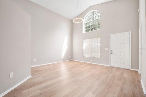 Villa ou maison à vendre à Orlando, Floride: 4 chambres, 187.48 m2 № 2147717 - photo 4