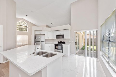 Villa ou maison à vendre à Orlando, Floride: 4 chambres, 187.48 m2 № 2147717 - photo 8