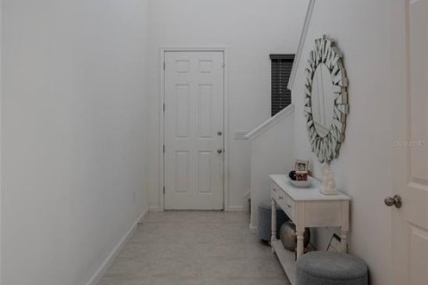 House in Clermont, Florida 4 bedrooms, 207.73 sq.m. № 2285660 - photo 4