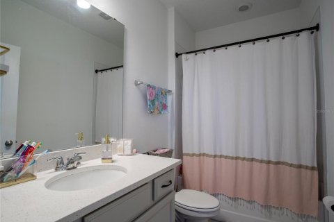 House in Clermont, Florida 4 bedrooms, 207.73 sq.m. № 2285660 - photo 24