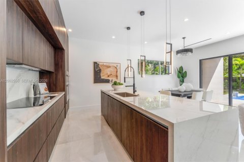 Touwnhouse à vendre à Fort Lauderdale, Floride: 4 chambres, 261.43 m2 № 2073218 - photo 10