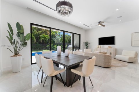 Touwnhouse à vendre à Fort Lauderdale, Floride: 4 chambres, 261.43 m2 № 2073218 - photo 11