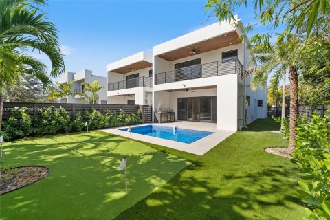 Touwnhouse à vendre à Fort Lauderdale, Floride: 4 chambres, 261.43 m2 № 2073218 - photo 25
