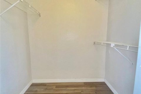 Condo in Orlando, Florida, 3 bedrooms № 2123633 - photo 22