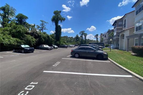 Condo in Orlando, Florida, 3 bedrooms № 2123633 - photo 28