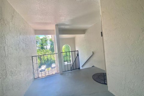 Condo in Orlando, Florida, 3 bedrooms № 2123633 - photo 4