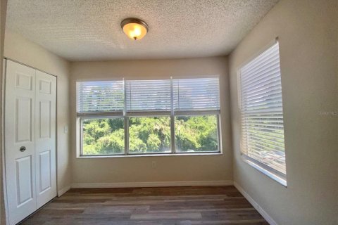 Condo in Orlando, Florida, 3 bedrooms № 2123633 - photo 13