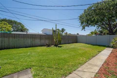 Casa en venta en Cocoa Beach, Florida, 3 dormitorios, 125.98 m2 № 1536685 - foto 21