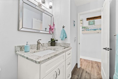 Casa en venta en Cocoa Beach, Florida, 3 dormitorios, 125.98 m2 № 1536685 - foto 10