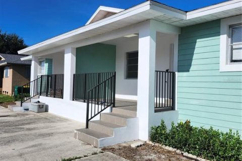 Villa ou maison à louer à Punta Gorda, Floride: 2 chambres, 83.61 m2 № 1855926 - photo 1