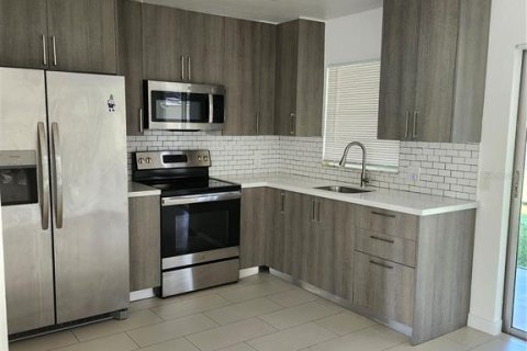 Villa ou maison à louer à Punta Gorda, Floride: 2 chambres, 83.61 m2 № 1855926 - photo 4