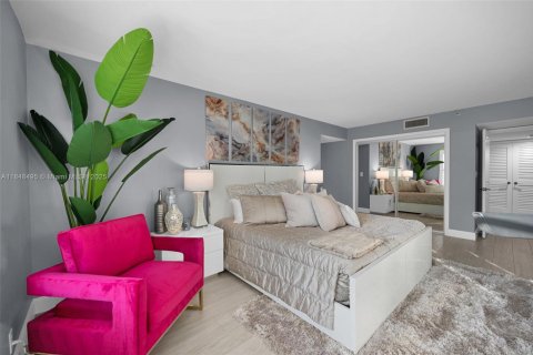 Condo in North Palm Beach, Florida, 3 bedrooms  № 1848967 - photo 28
