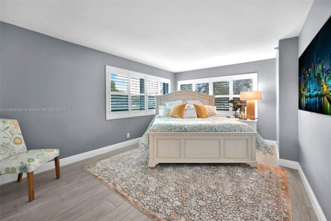 Condo in North Palm Beach, Florida, 3 bedrooms  № 1848967 - photo 17