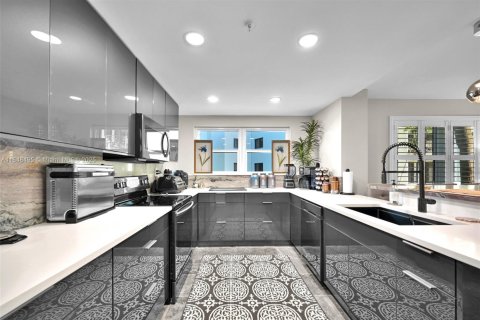 Condo in North Palm Beach, Florida, 3 bedrooms  № 1848967 - photo 8