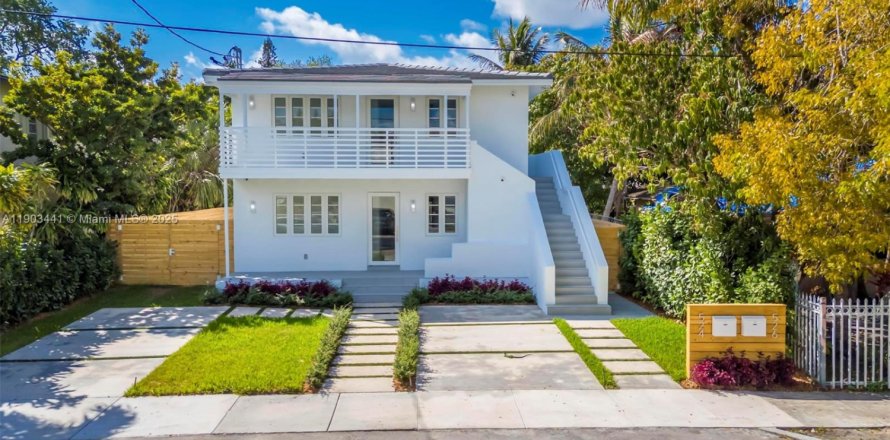 Casa en Miami, Florida 2 dormitorios, 91.97 m2 № 1963534