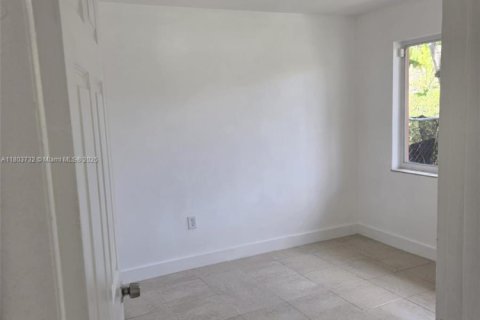Apartment in Florida City, Florida 3 bedrooms, 114.27 sq.m. № 1869993 - photo 11
