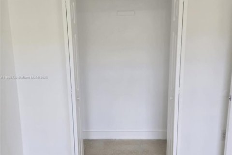 Apartment in Florida City, Florida 3 bedrooms, 114.27 sq.m. № 1869993 - photo 16