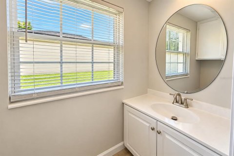 Villa ou maison à louer à Sarasota, Floride: 2 chambres, 128.58 m2 № 2418601 - photo 16
