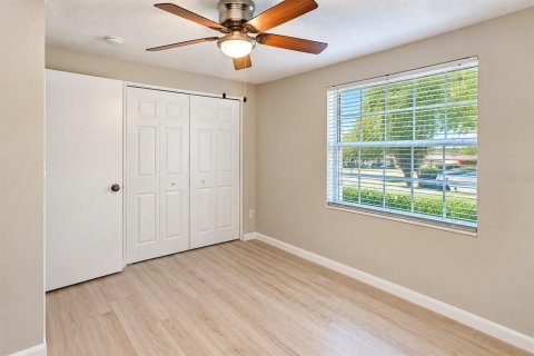 Villa ou maison à louer à Sarasota, Floride: 2 chambres, 128.58 m2 № 2418601 - photo 10